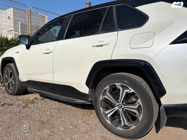 מודעת רכב טויוטה RAV4