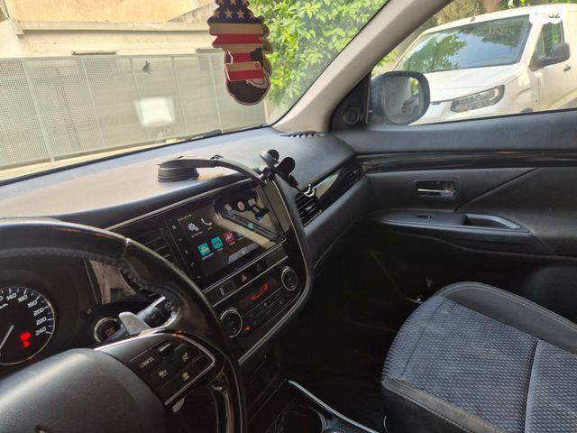 מודעת רכב מיצובישי אאוטלנדר