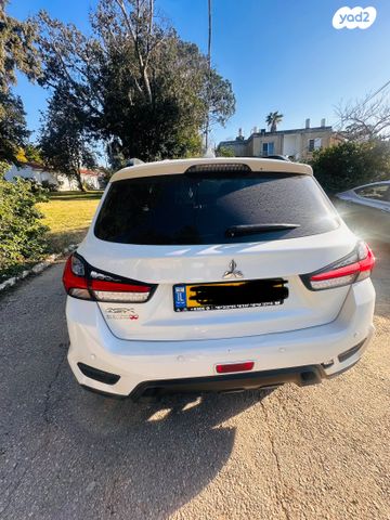 מודעת רכב מיצובישי ASX