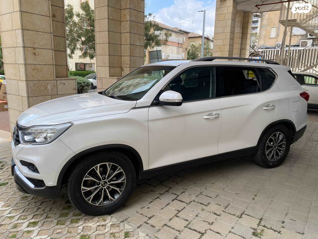 מודעת רכב סאנגיונג רקסטון