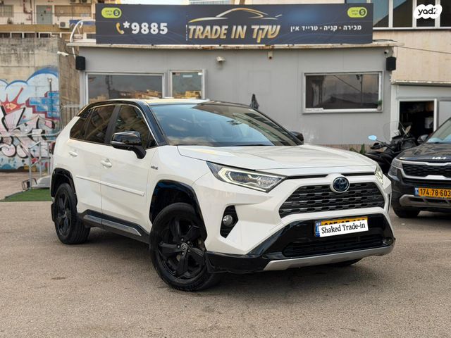 מודעת רכב טויוטה RAV4