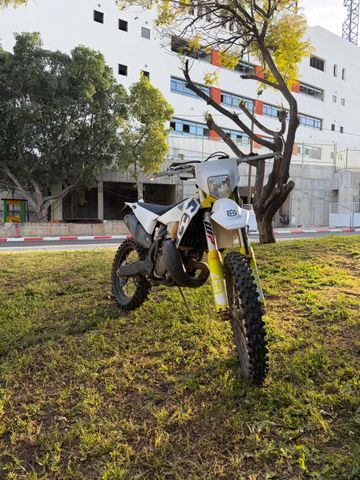 מודעת רכב הוסקוורנה TE150