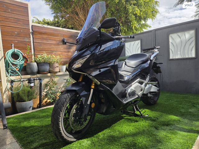 מודעת רכב הונדה פורזה 750