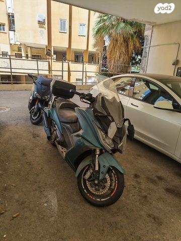 מודעת רכב קימקו AK 550