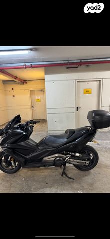 מודעת רכב קימקו AK 550