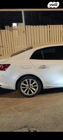 feedItemObj.data.row_1