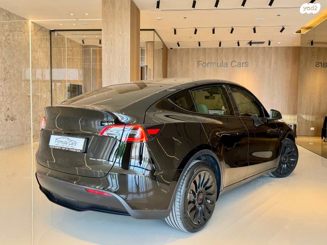 מודעת רכב טסלה מודל Y