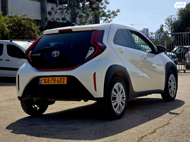 מודעת רכב טויוטה אייגו X