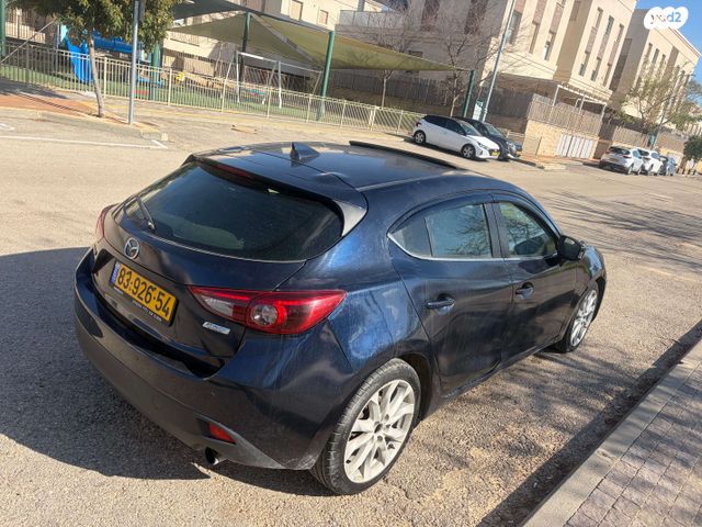 מודעת רכב מאזדה 3