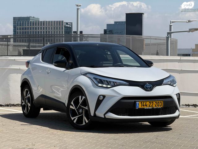 מודעת רכב טויוטה C-HR