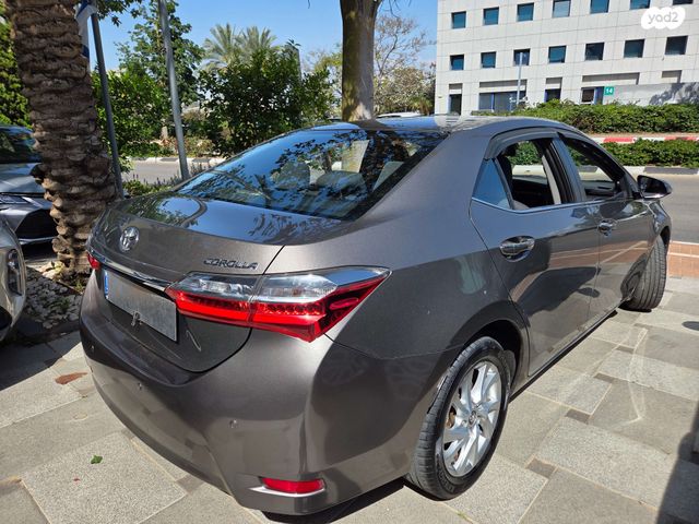 מודעת רכב טויוטה קורולה 2