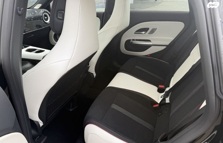 מודעת רכב מרצדס-בנץ CLA