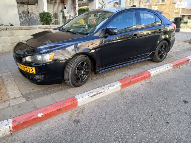 מודעת רכב מיצובישי לנסר