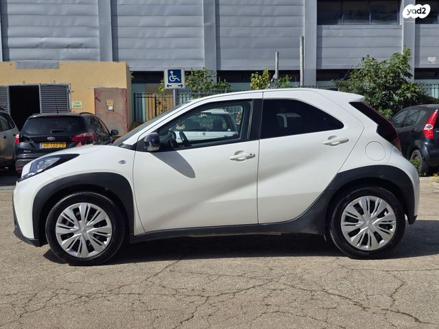 מודעת רכב טויוטה אייגו X