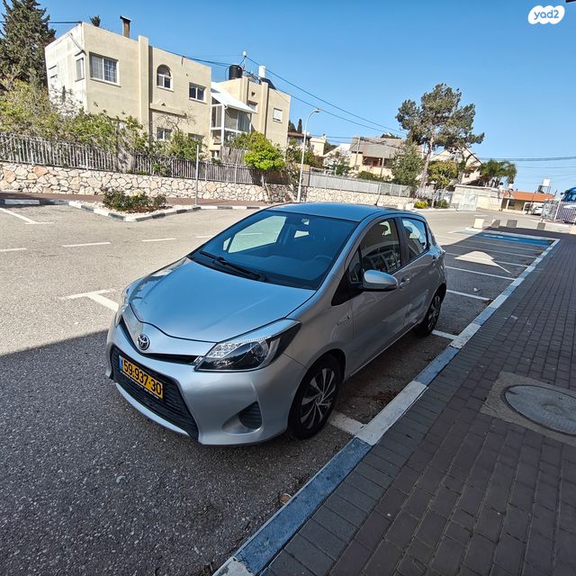 מודעת רכב טויוטה יאריס