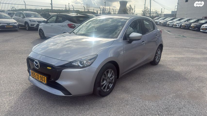 מודעת רכב מאזדה 2