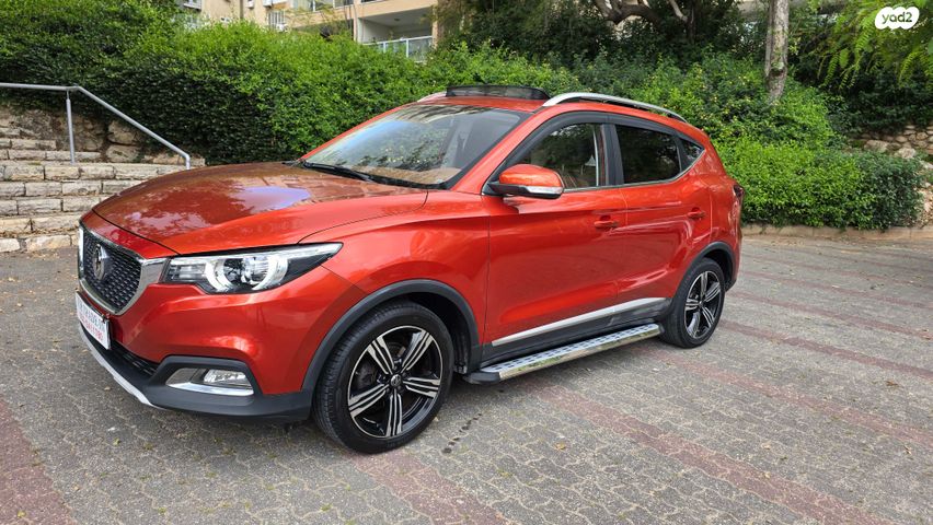 מודעת רכב אם ג'י ZS