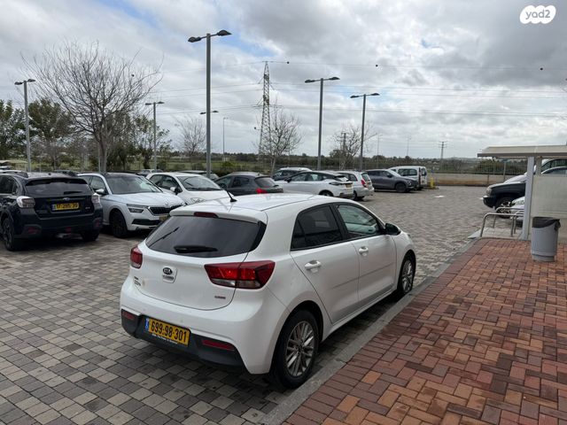 מודעת רכב קיה ריו 2