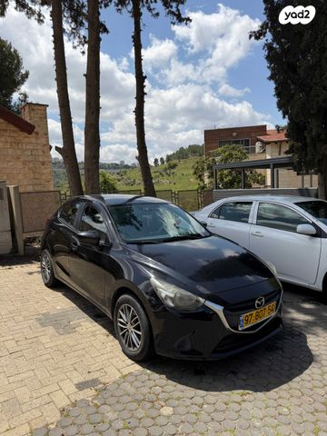 מודעת רכב מאזדה 2