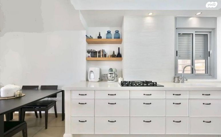 שדרות האלונים 9