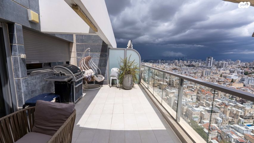 סמטת אבני חושן 12