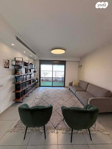 הרבי מלובאוויטש 30