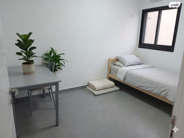 הרב שלום שבזי 188