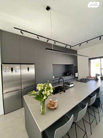 אשדות יעקב מאוחד 1