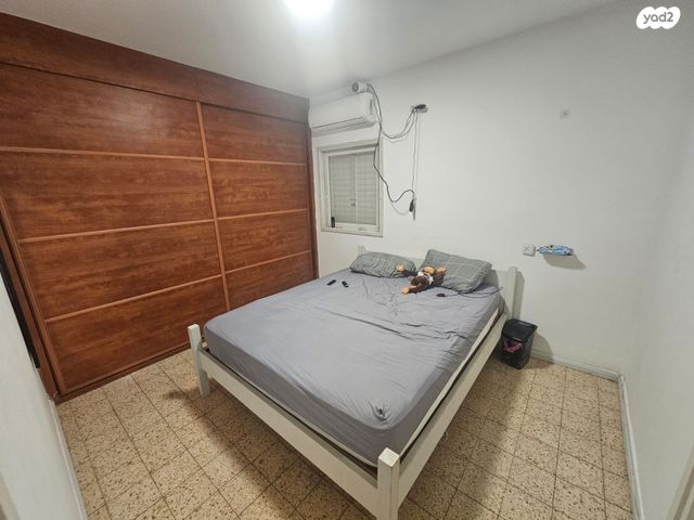 שדרות ירושלים 20