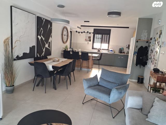 חיים הרצוג 8