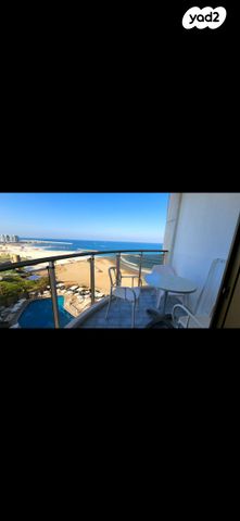 אלי לנדאו 60