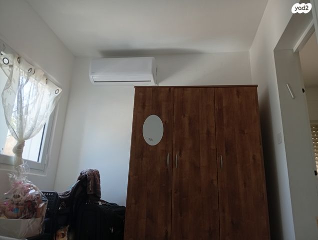 דרך יד לבנים 32