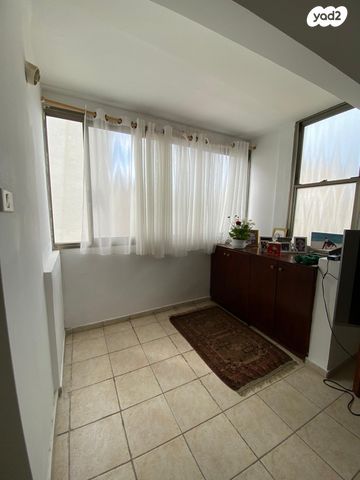 ברודצקי אשר 1