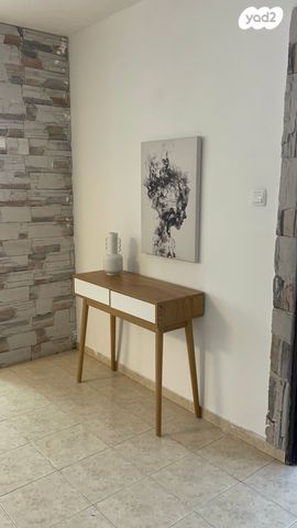 שדרות יגאל אלון 221