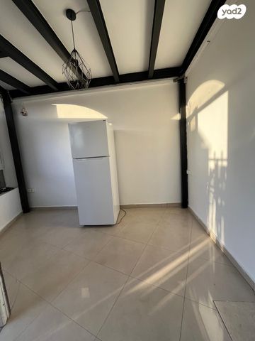 שדרות בן צבי 21