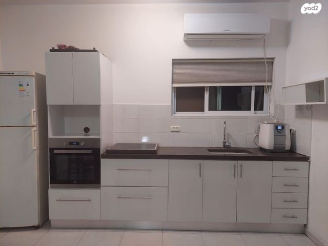 שיבת ציון 44