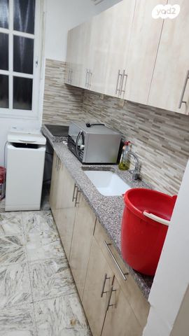 אפרים צור 44