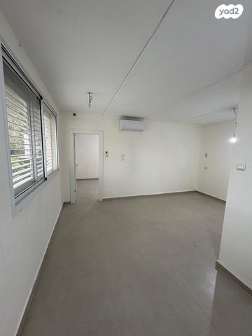 מעלה הכרמים 32