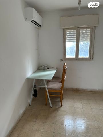 אינטרנשיונל 48