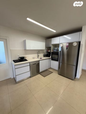 הסיתוונית 17