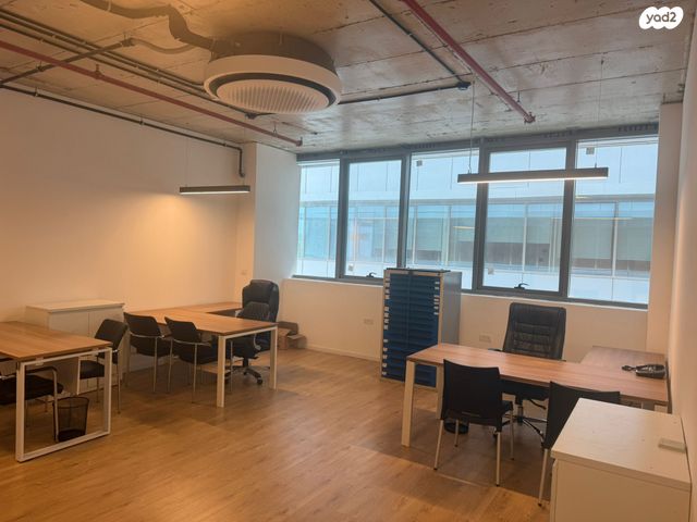 שדרות הרכס 13