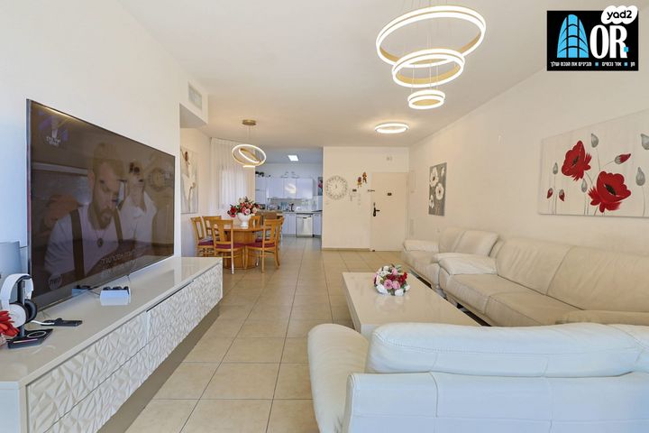 דירה, נווה גן, פתח תקווה