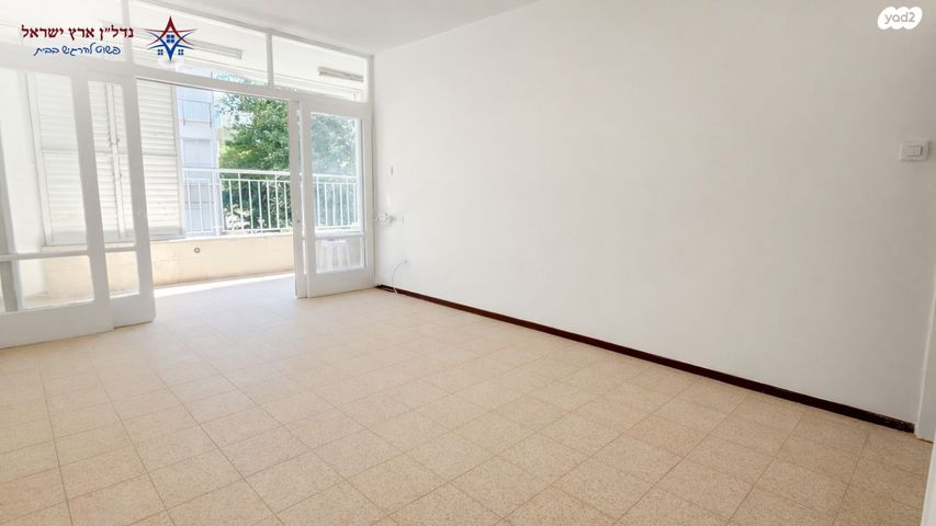 הפועל הצעיר 15