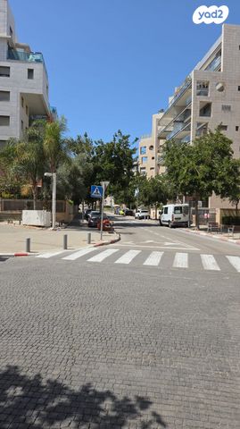 הגוש הגדול, רמת אביב החדשה, נופי ים