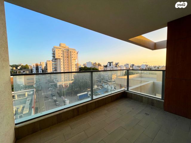 שלמה גולדין 