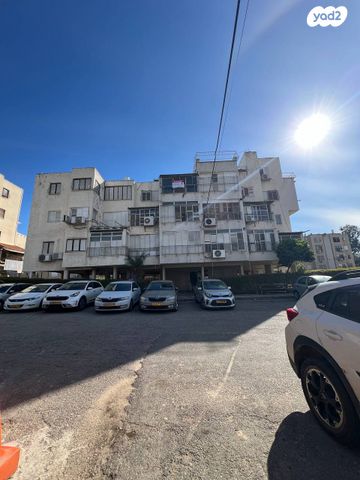 שדרות ירושלים 49