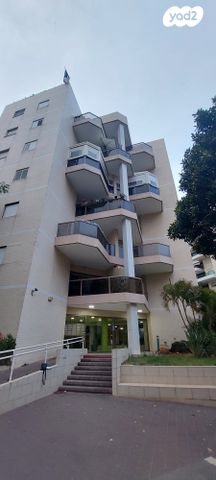 מודעת נכס, הרב מיימון, בת ים