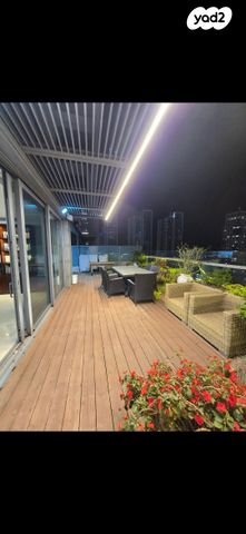 גני שרונה, קרית הממשלה