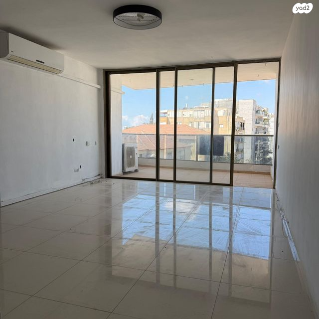 מודעת נכס, כצנלסון, ראשון לציון