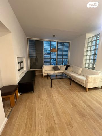 דירה, נחלת יצחק, תל אביב יפו